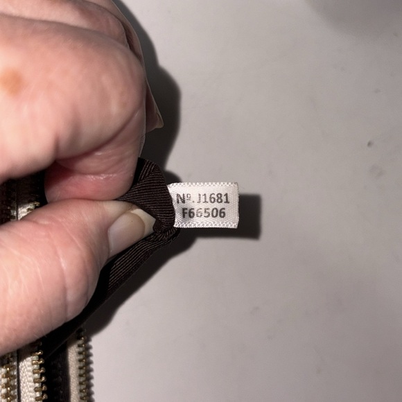 Coach  double zip wristlet  wallet coated canvas  tan/cream, monogram print  GUC - Picture 12 of 12